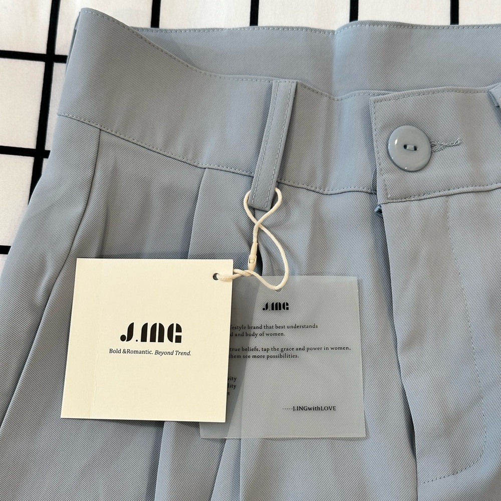 Pleated wide leg pant